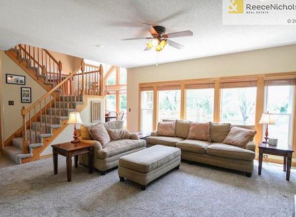 Wall of gorgeous windows!