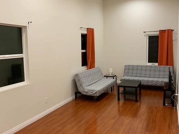3rd image of 1554 W 226th St