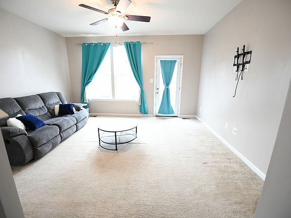 2nd image of 23171 Ambrosia Ln