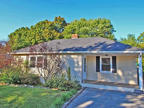 2nd image of 641 Southlawn Dr