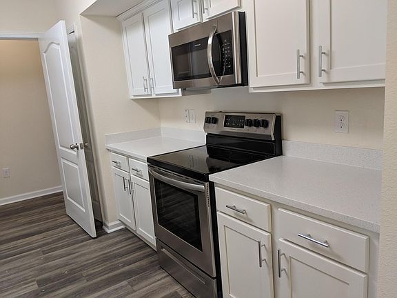 3rd image of 4974 Key Lime Dr #204
