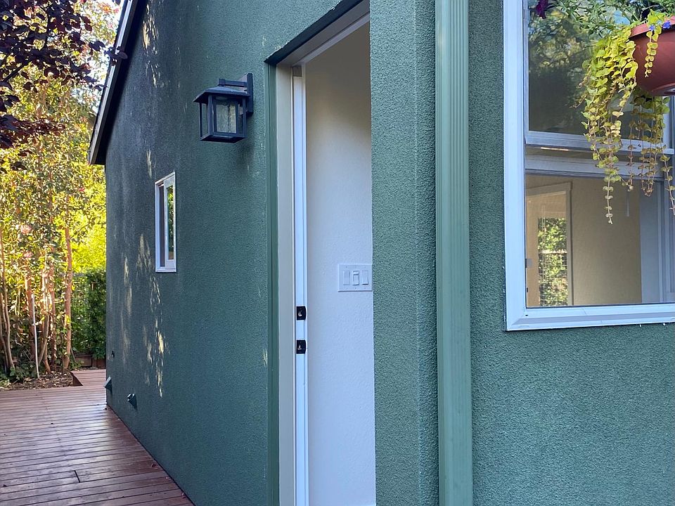 Unit entry and walkway