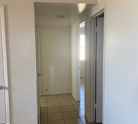 3rd image of 414 E Avenue A #11180339