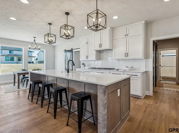 3640 S 218th Ave, Elkhorn, NE 68022