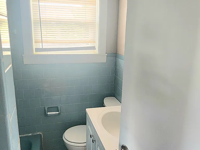 65 W Cole St #3R — Photo 8