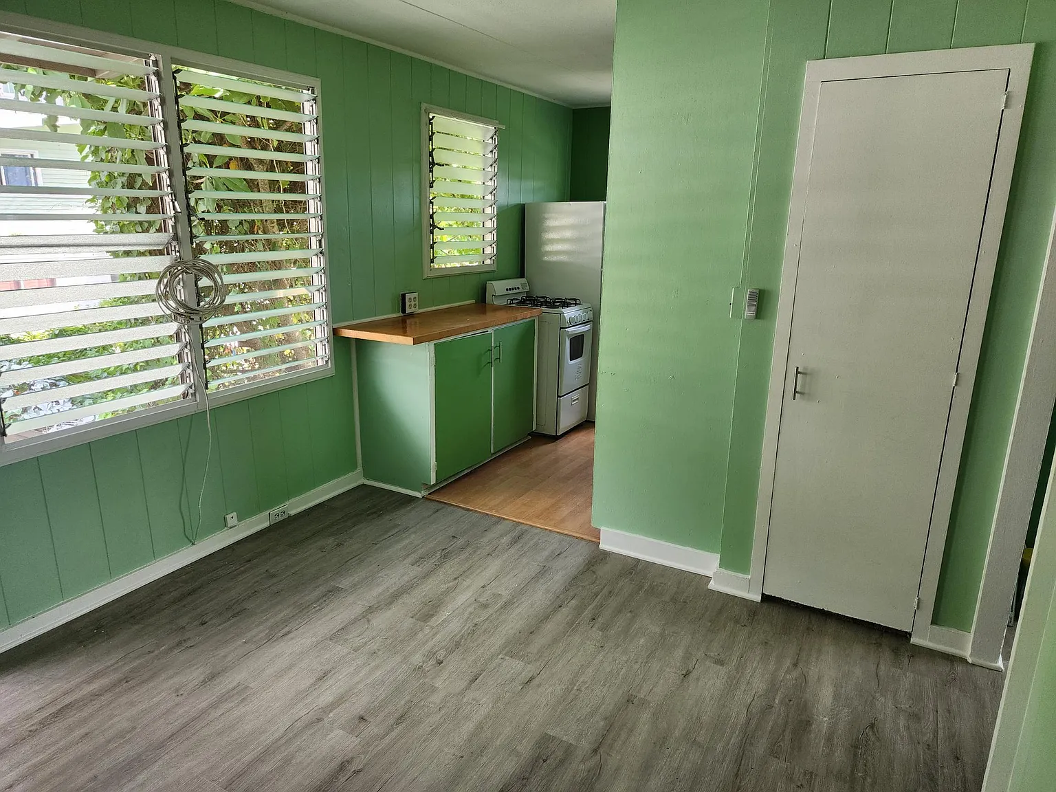 323 Kawaena Pl — Photo 3