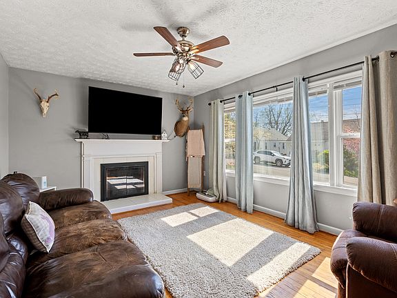 4th image of 108 Mildred Ct