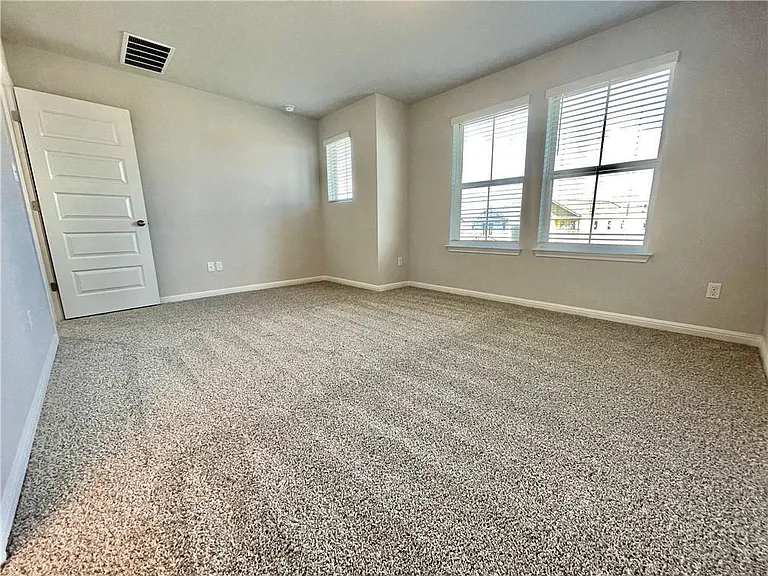 2040 Arendale Dr — Photo 14