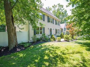 63 Julie Ln, Middletown, NJ 07748