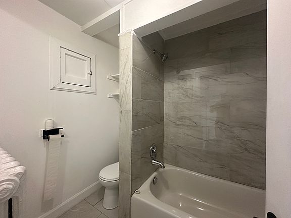 5th image of 85 Peter St