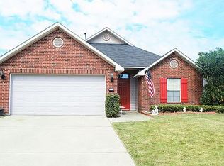 3210 Grand Lake Dr, Bossier City, LA 71111
