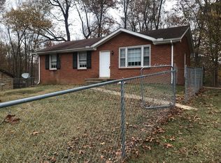 2716 Dove Ct, Clarksville, TN 37040