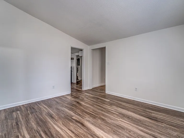 4980 Vickie Dr — Photo 23