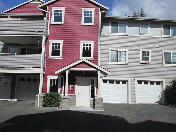 1st image of 13413 97th Ave E Unit 204