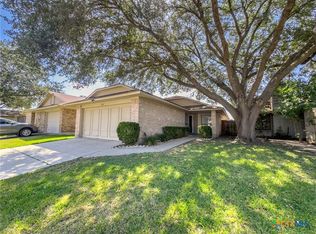 115 Mandarin Dr, Victoria, TX 77901