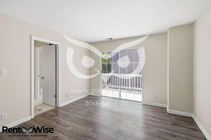 10 Arch St — Photo 18