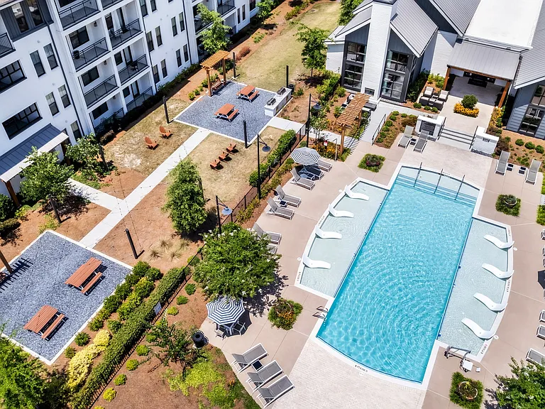 The Dylan at Grayson — Photo 15