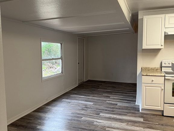 5th image of 3011 Crystal Hills Dr