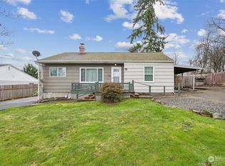 832 Nevada Dr, Longview, WA 98632