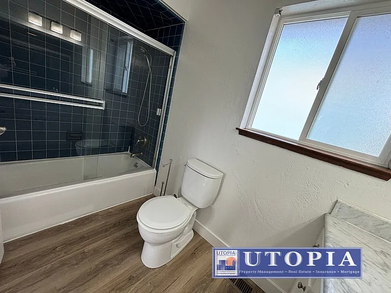 212 Treasure Island Dr — Photo 3
