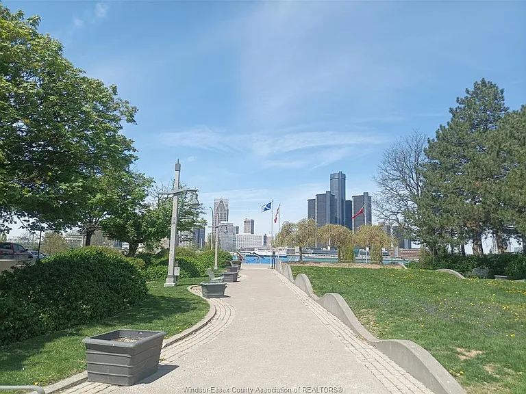 111 Riverside Dr E #808 — Photo 22