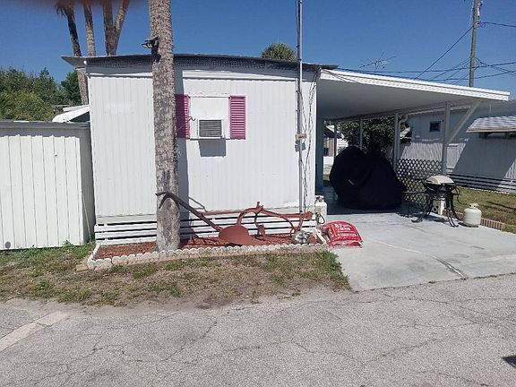 3rd image of 216 Sharps Cir
