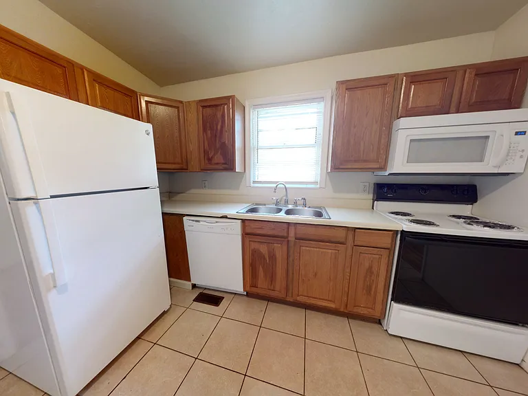 1514 Mayhew St — Photo 5