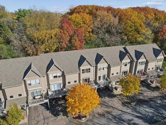 9816 Cove Dr, Minnetonka, MN 55305