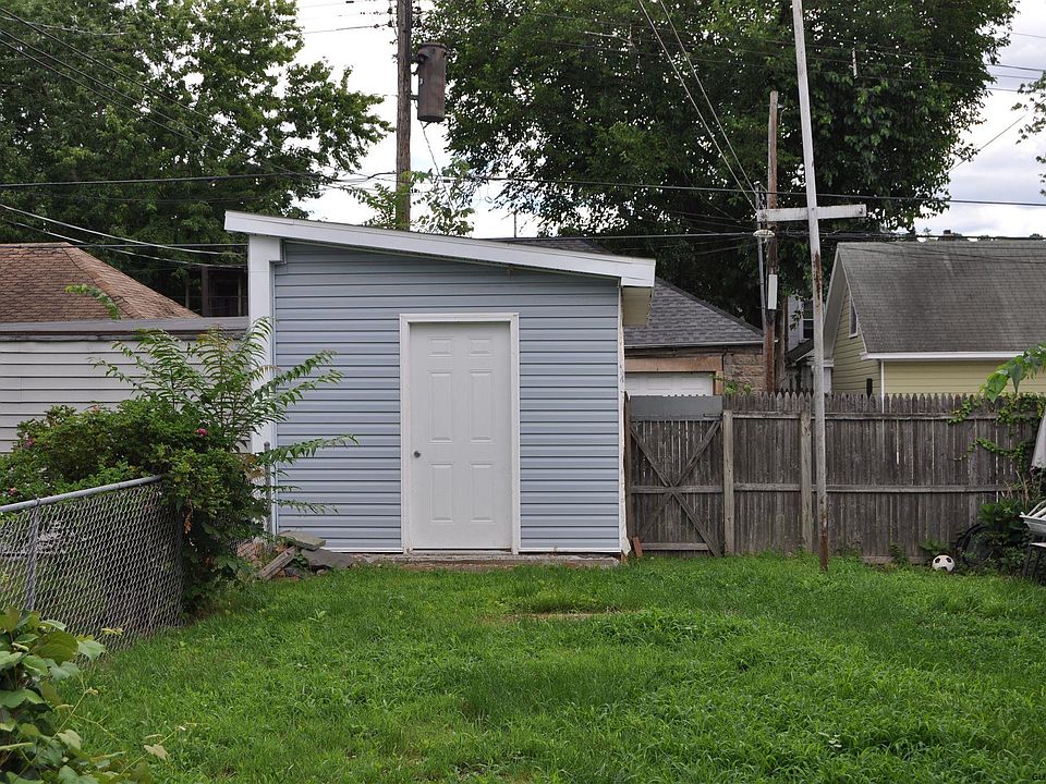 2nd image of 380 3rd Ave