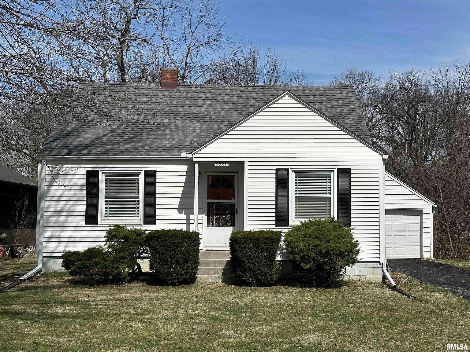 5327 W Monroe Rd photo 1