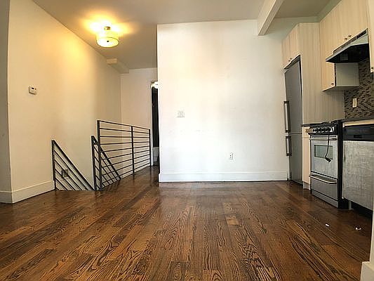 2nd image of 363 Palmetto St APT 1R