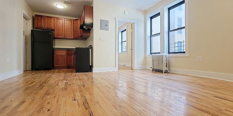 1st image of 2111 Beekman Pl #1E
