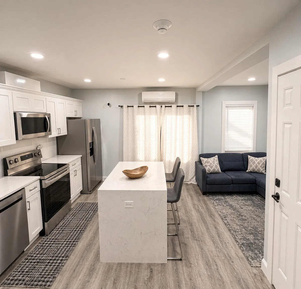 1 bed, 552 sqft, $2,500 — Photo 1