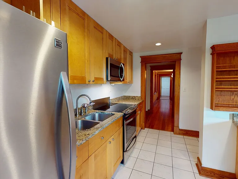 1915 E Market St #3 — Photo 9