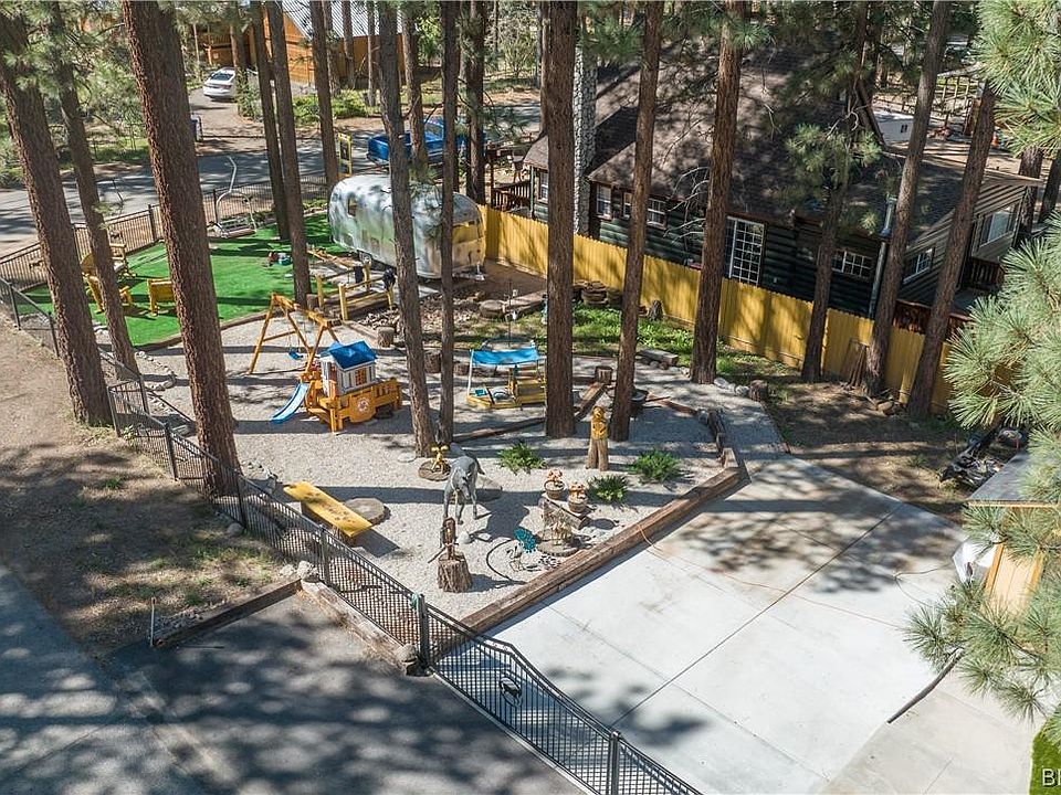 1st image of 801 W Sugarloaf Blvd