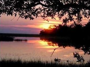 8831 Palmetto Rd, Edisto Island, SC 29438