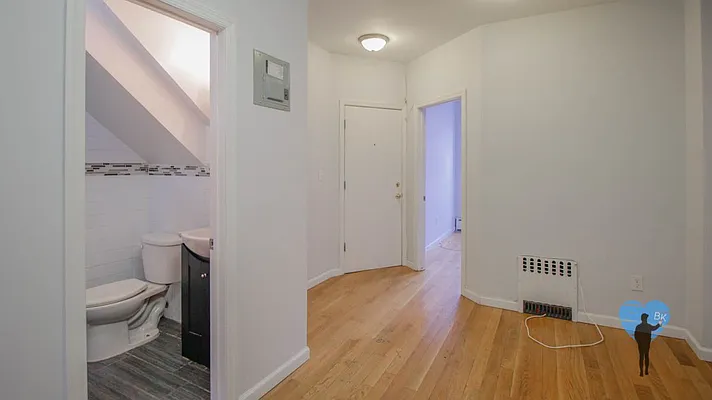 Rented by Next Door Realty NYC | media 6