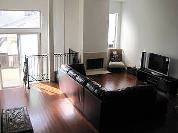 5th image of 11444 Moorpark St Unit 102