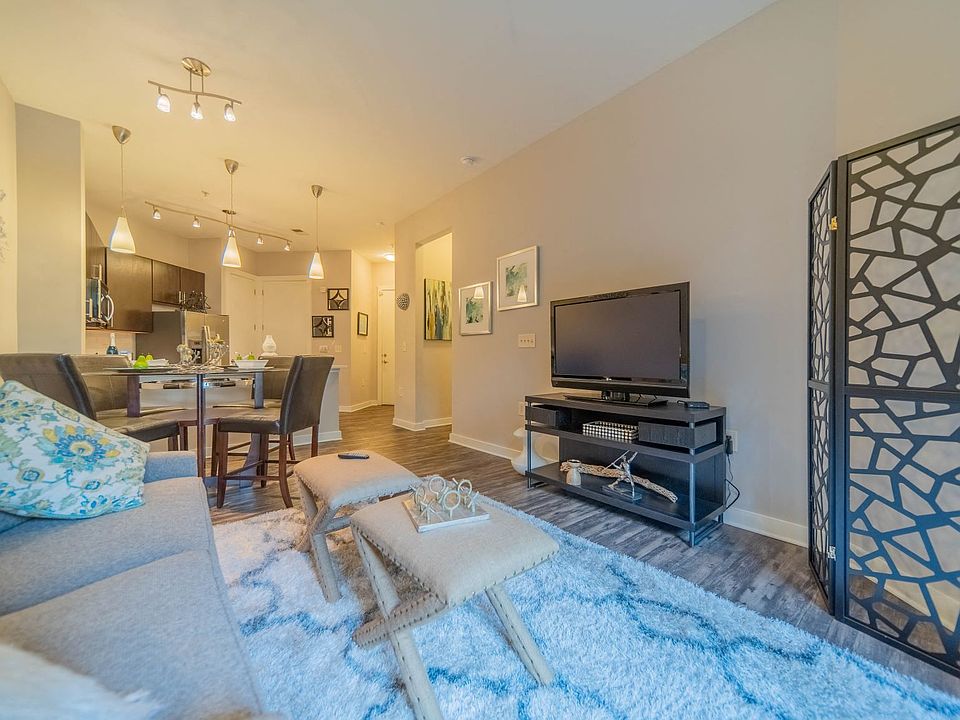 Elizabeth Square Apartments 730 Hawthorne Ln Charlotte NC Zillow