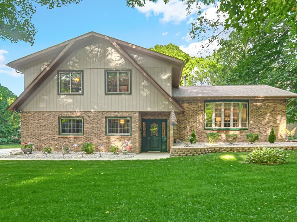 141 N 400 W, La Porte, IN 46350