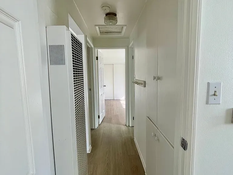 1127 Dover Ln — Photo 11