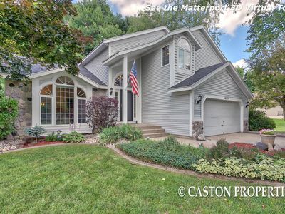 6421 Valencia Dr NE, Rockford, MI, 49341