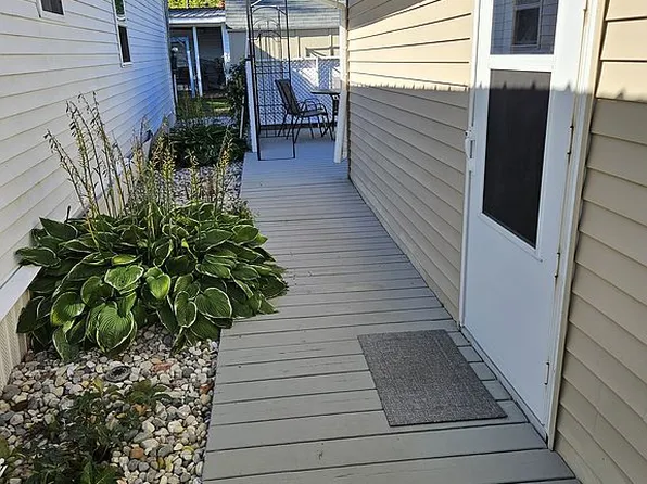 5274 N Bahr Dr Lot 42, Irons, MI 49644
