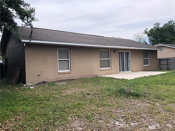 5th image of 305 Clermont Dr