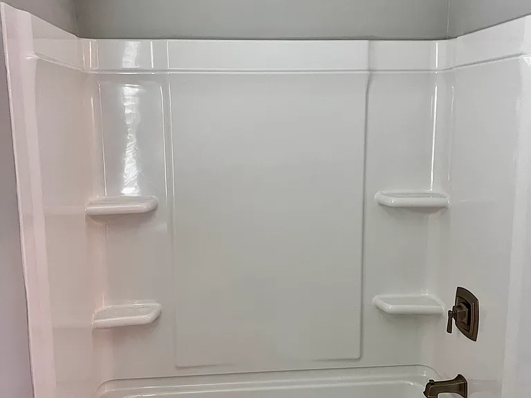 Guest bathroom with shower/tub combo