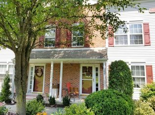 602 Songbird Ct, Warrington, PA 18976