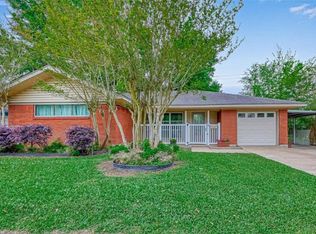 5705 Beechnut St, Houston, TX 77074