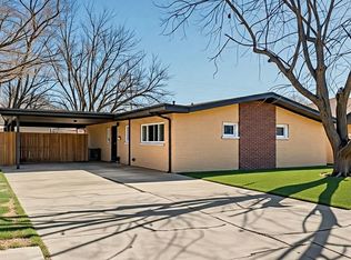 302 Meadow Dr, Gainesville, TX 76240