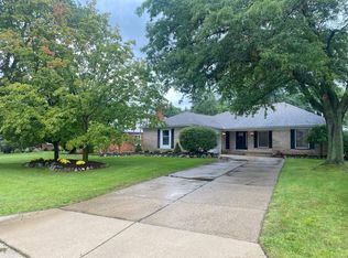 2742 Powderhorn Ridge Rd, Rochester Hills, MI 48309