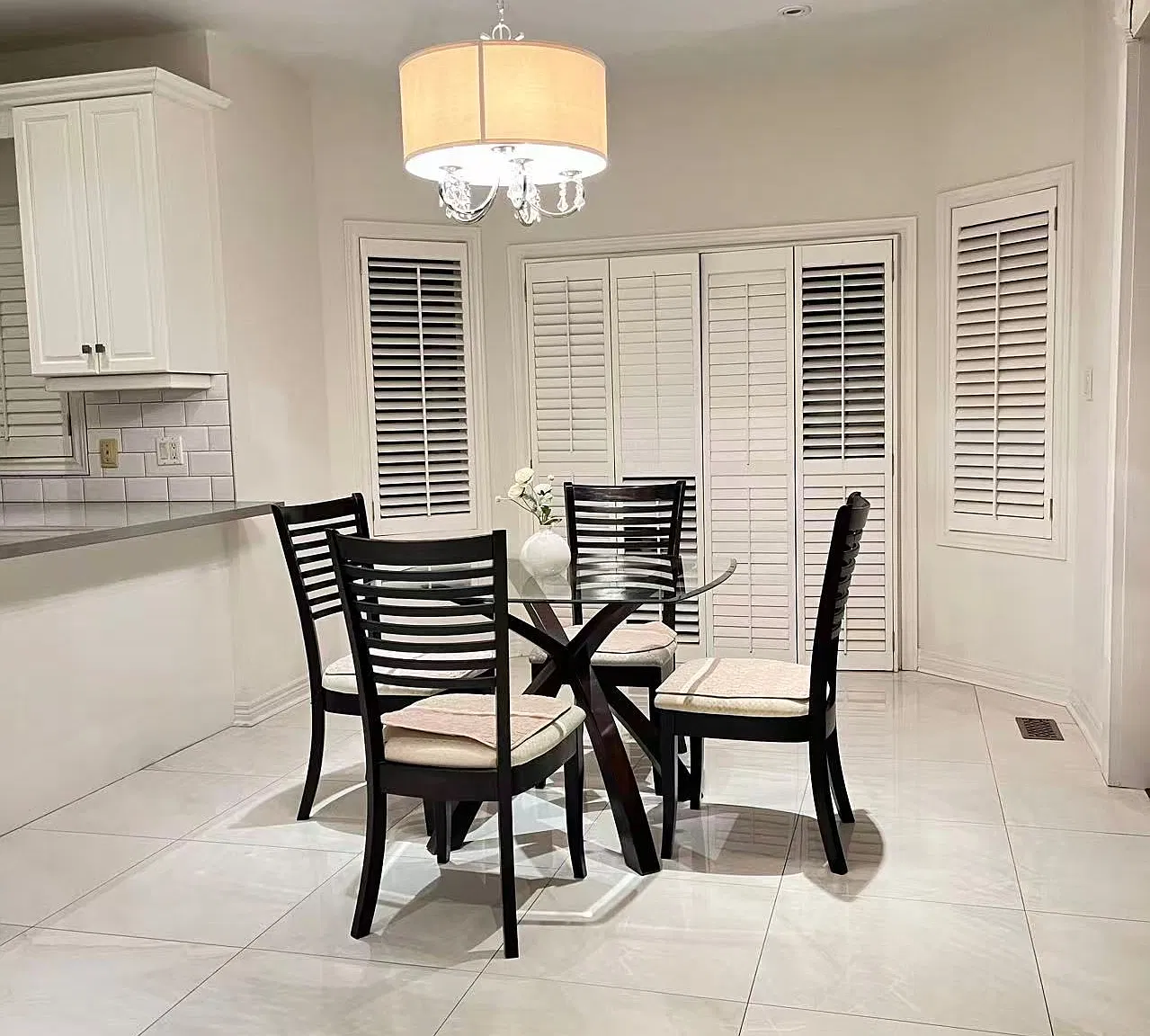 6 bed, $4,850 — Photo 2